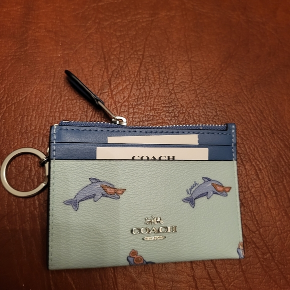 SOLD- NWT Dolphine Print Coach ID/ Change Purse! - Picture 4 of 4